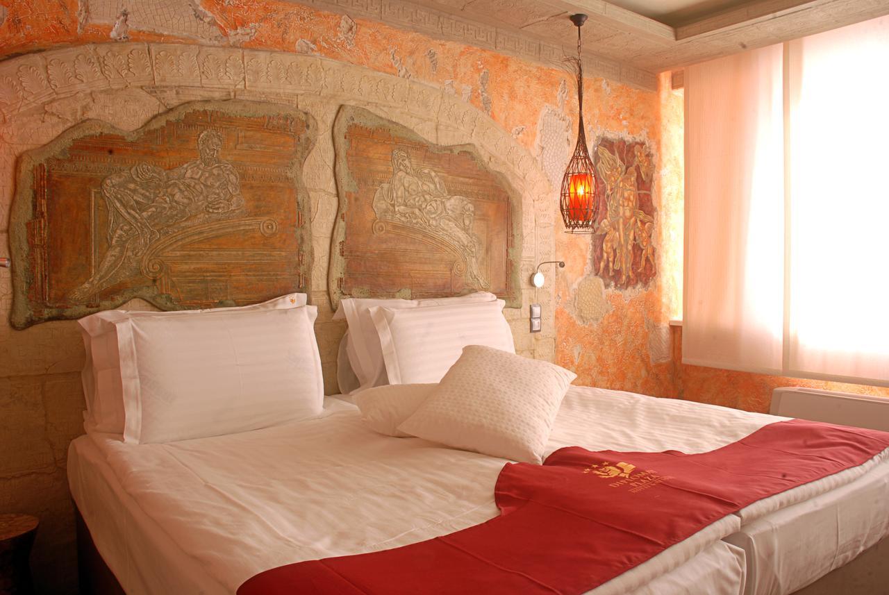 Diplomat Plaza Hotel & Resort Lukovit Ngoại thất bức ảnh