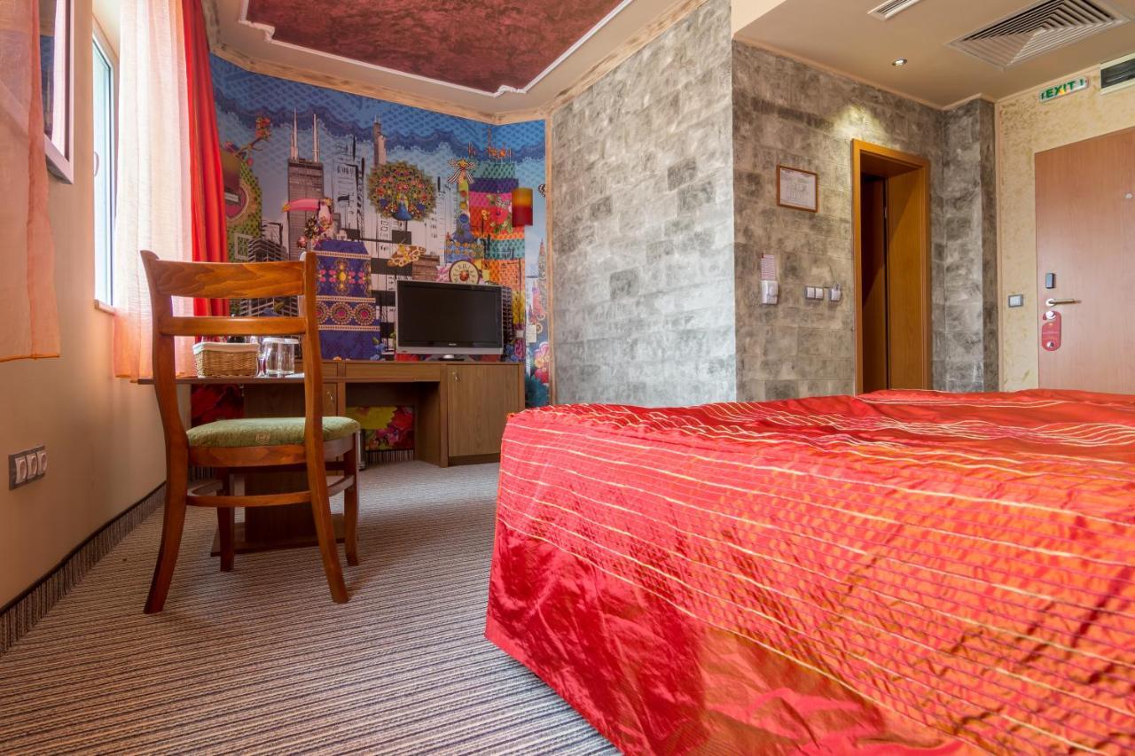 Diplomat Plaza Hotel & Resort Lukovit Ngoại thất bức ảnh