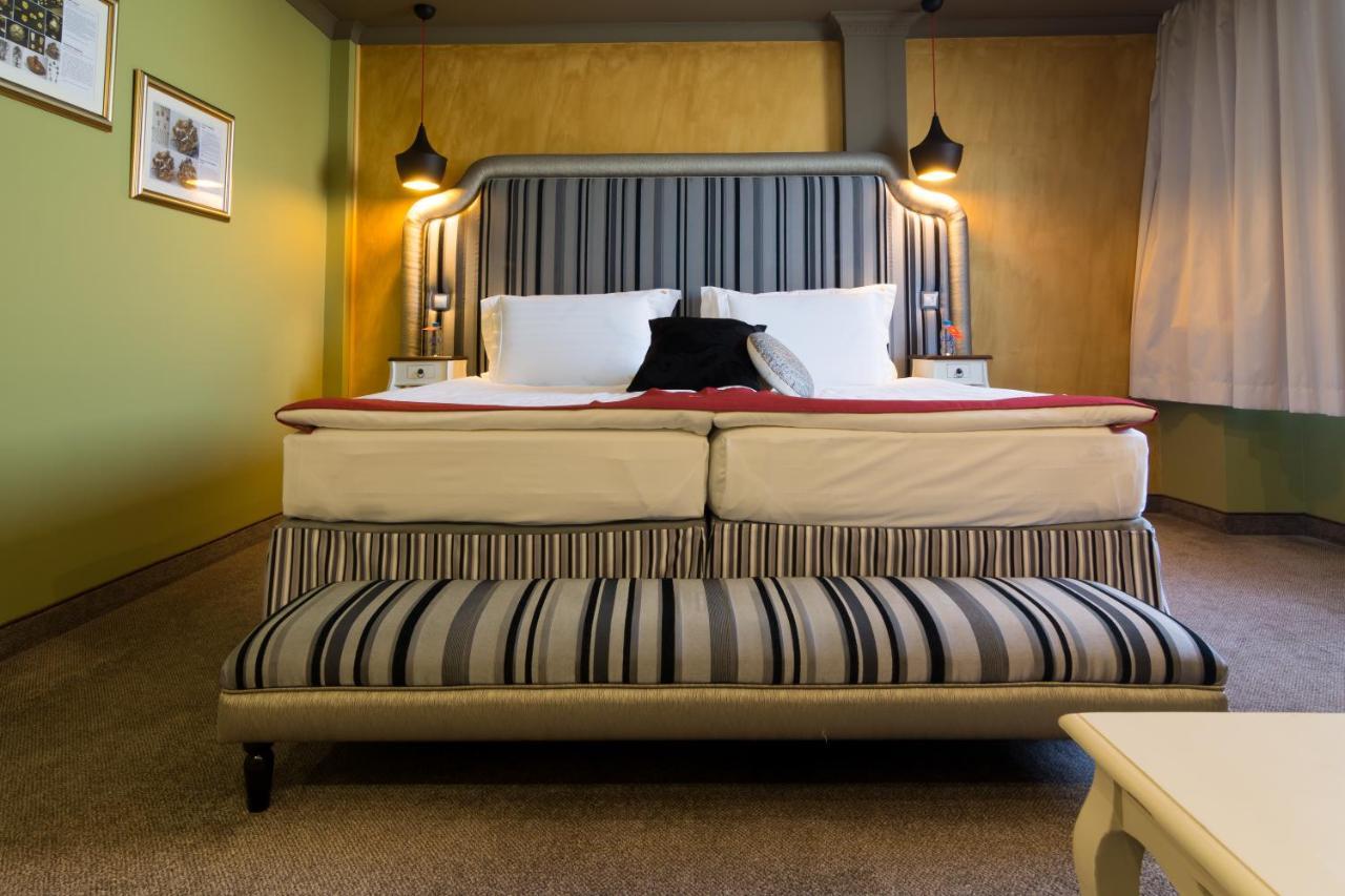 Diplomat Plaza Hotel & Resort Lukovit Ngoại thất bức ảnh